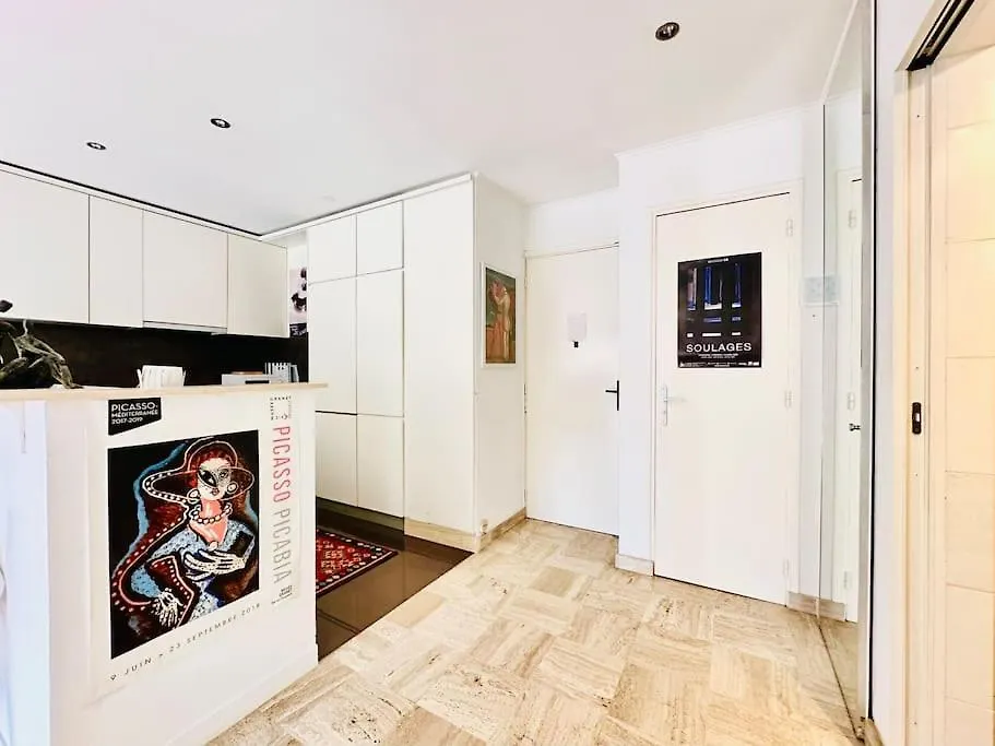 Le Piccasso - Terrasse - Cannes Centre - Classe 3* צרפת